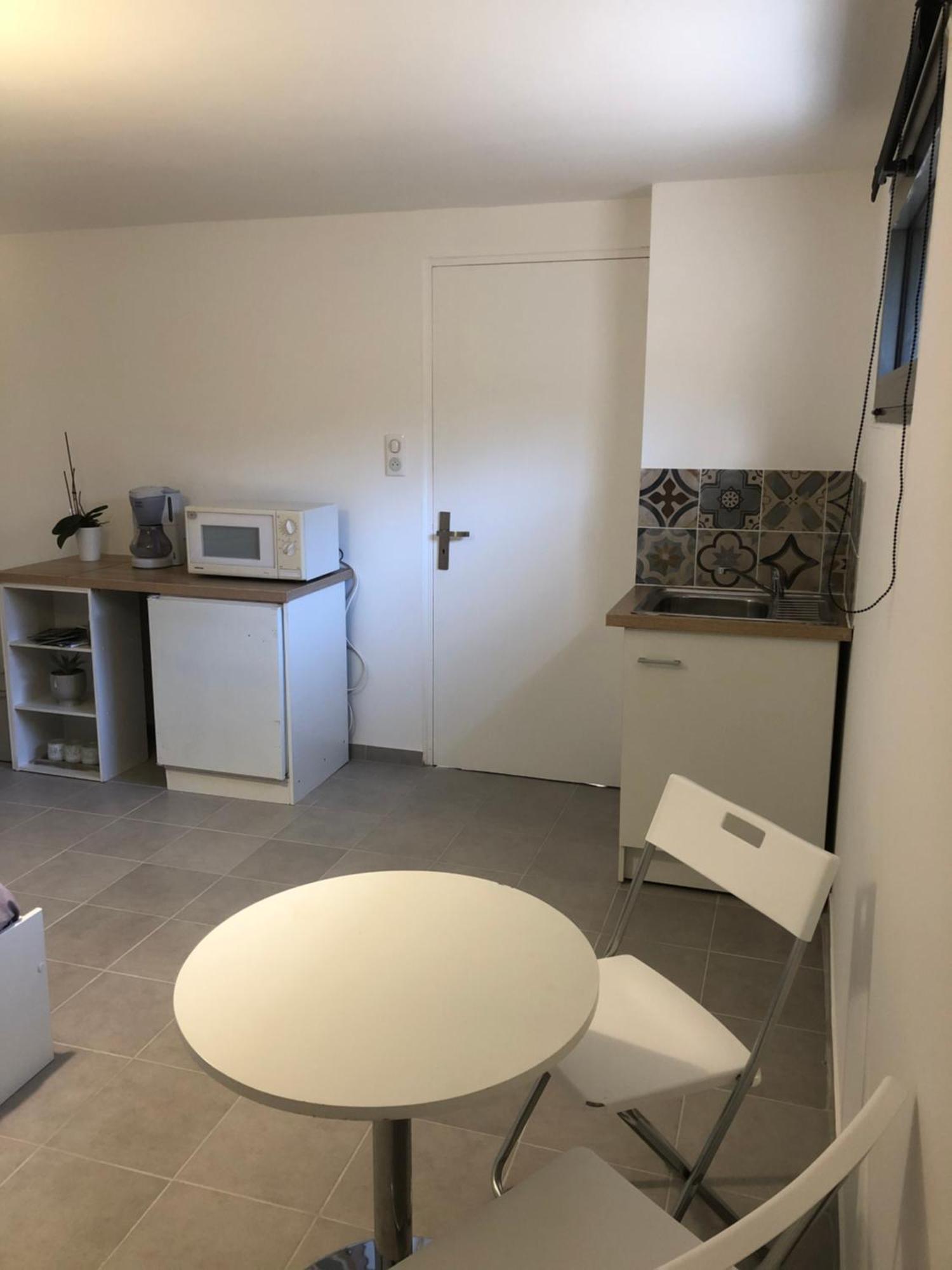 Chambre Avec Entree Independante A La Canourgue Εξωτερικό φωτογραφία